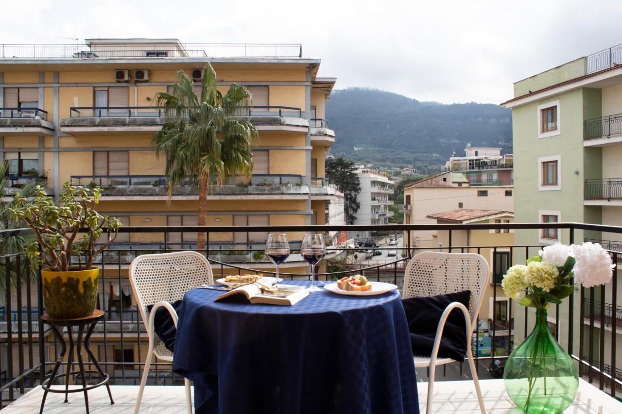 Appartement Casa Derosa In Sorrento Centro Extérieur photo