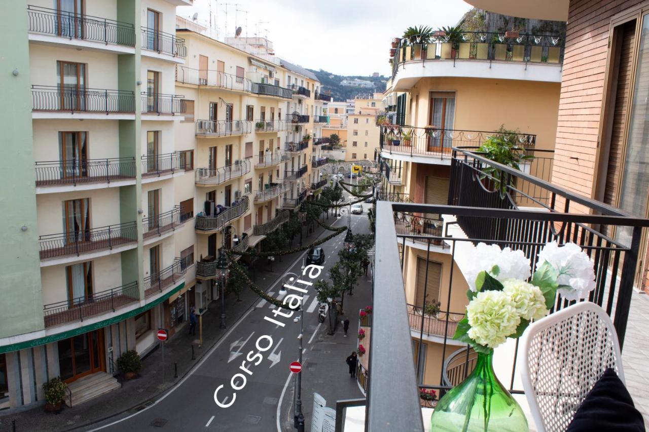 Appartement Casa Derosa In Sorrento Centro Extérieur photo